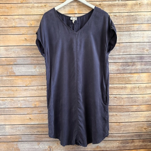 Mo:Vint Dress Women’s Size Small Blue Tunic Sack V-Neck Rayon Pockets - Picture 1 of 4